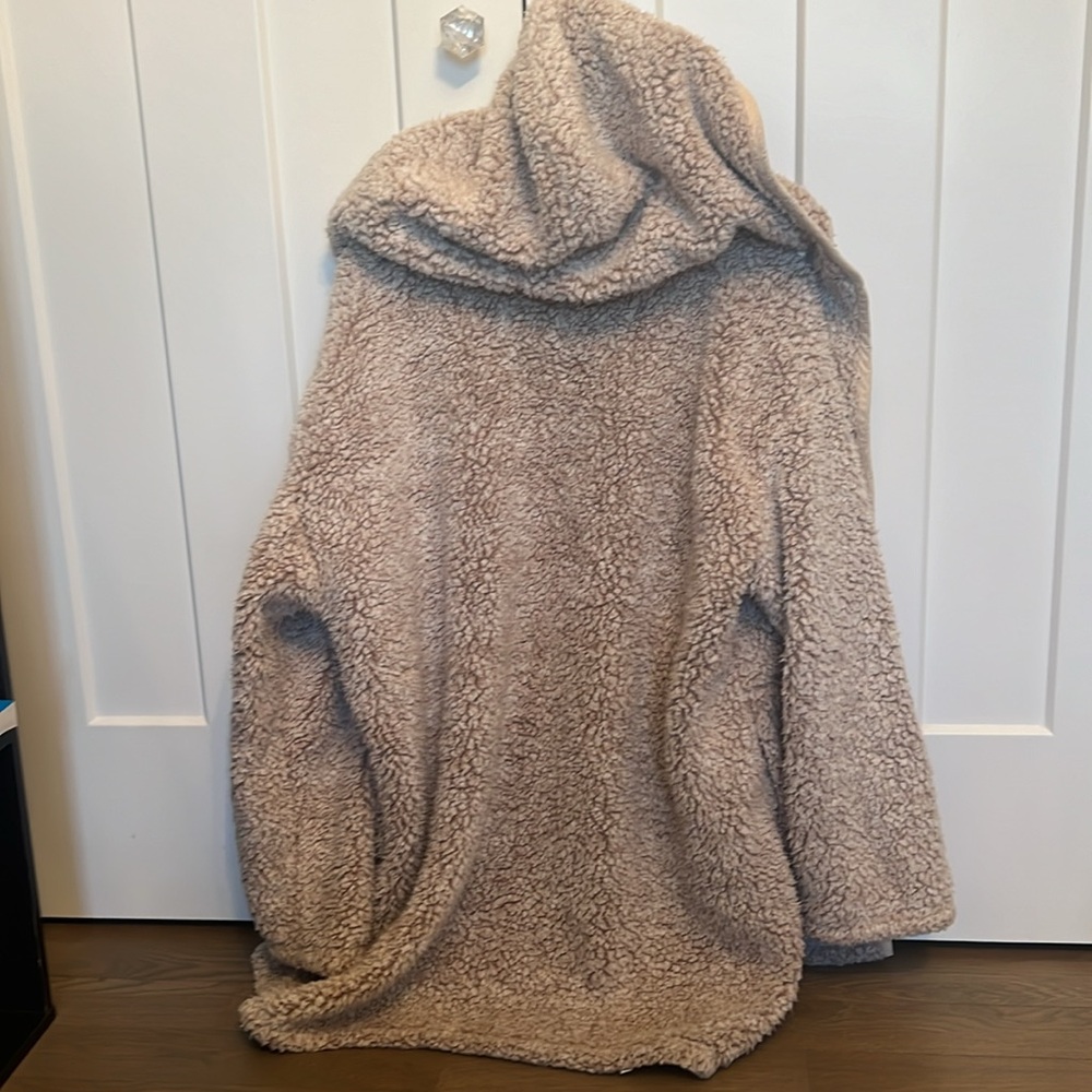 Cozy Urban Outfitters Cardigan - Picture 4 of 4